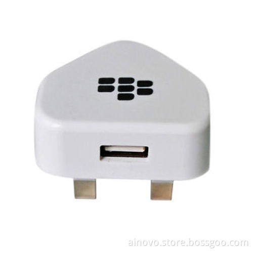 travel adapter charger, usb port,portable, 100V-240V AC, 5V DC/1A,white